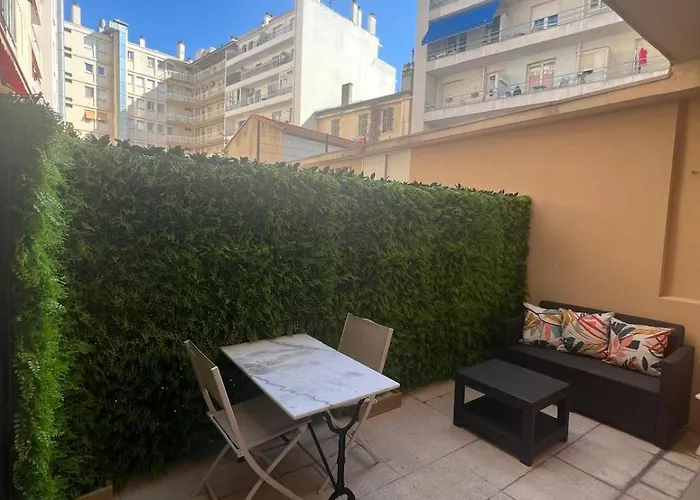 Studio Proche Mer Antibes Centre